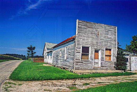 ABANDONED BUILDINGS 268825z