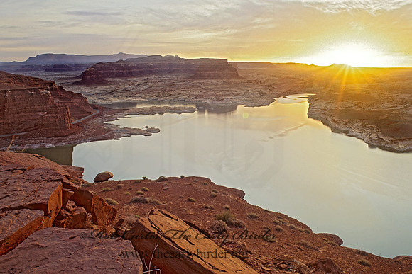 Lake Powell  SUNRISE 104427z