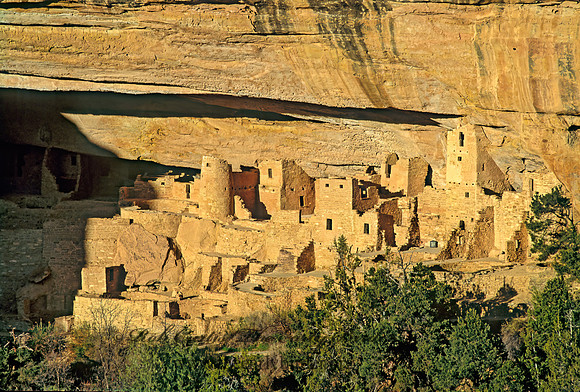 CLIFF PALACE 104228z