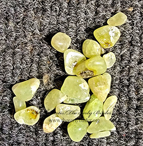 Green Garnet  TUMBLED 2001947