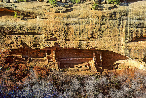 CLIFF DWELLINGS 104215z