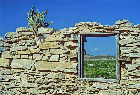 DESERT WINDOW 71406z