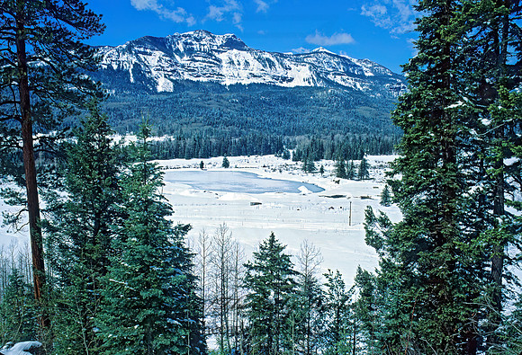 SNOWY MOUNTAIN SCENE 103215z