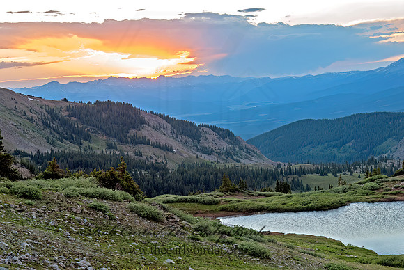 Cottonwoods Pass - Alpine Lake 7010370z