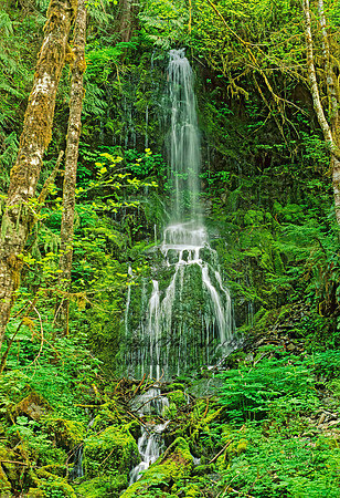 WATERFALL 151620z