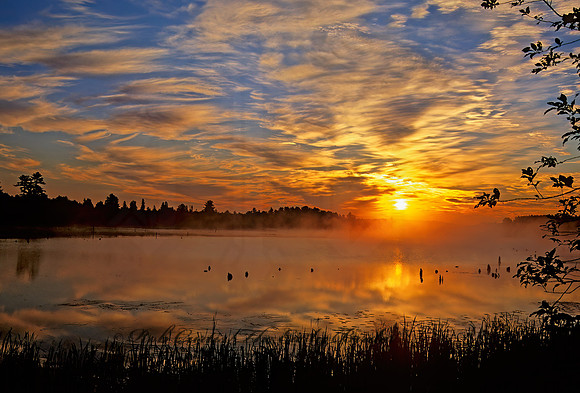 7 Mile Lake  SUNRISE 1285810z